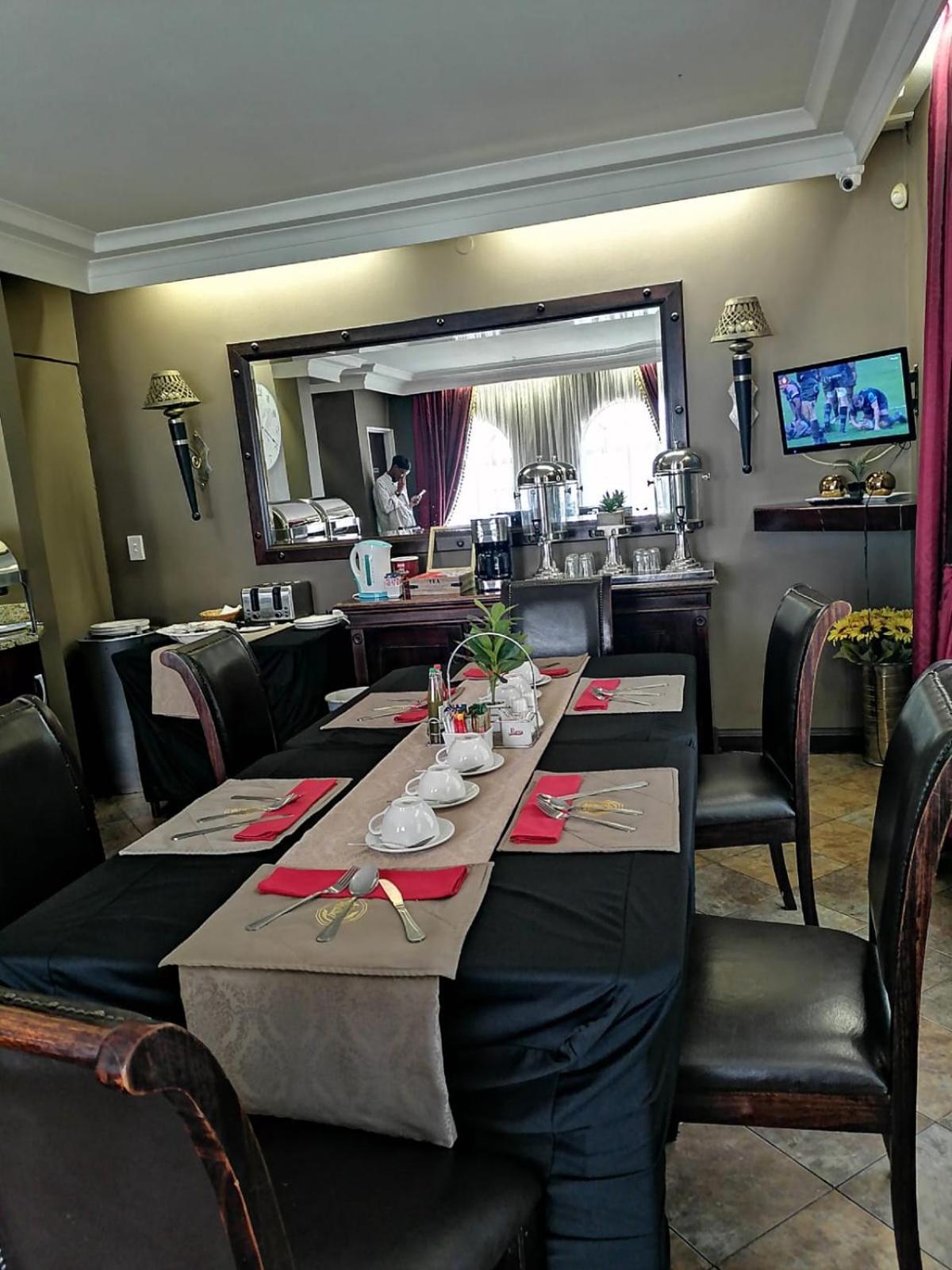 Casa Grande Guest Lodge บริทส์ ภายนอก รูปภาพ