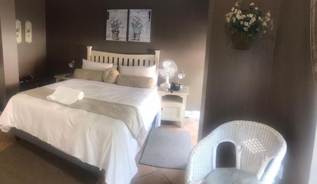 Casa Grande Guest Lodge บริทส์ ภายนอก รูปภาพ